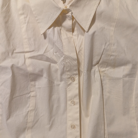 3/$15 ST. John's Bay Women's Long Sleeve Button Up Shirt - Picture 4 of 9